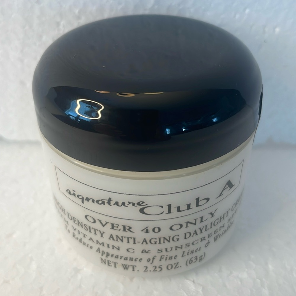 Signature club A over 40 only high density anti-aging daylight cream vitamin C